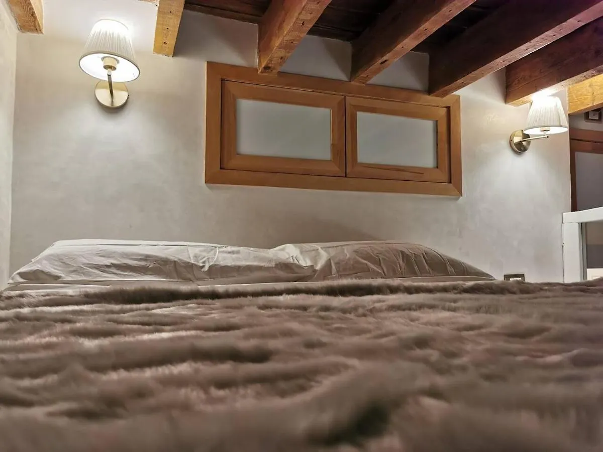 Elegance & Design Apartment Milan Italy